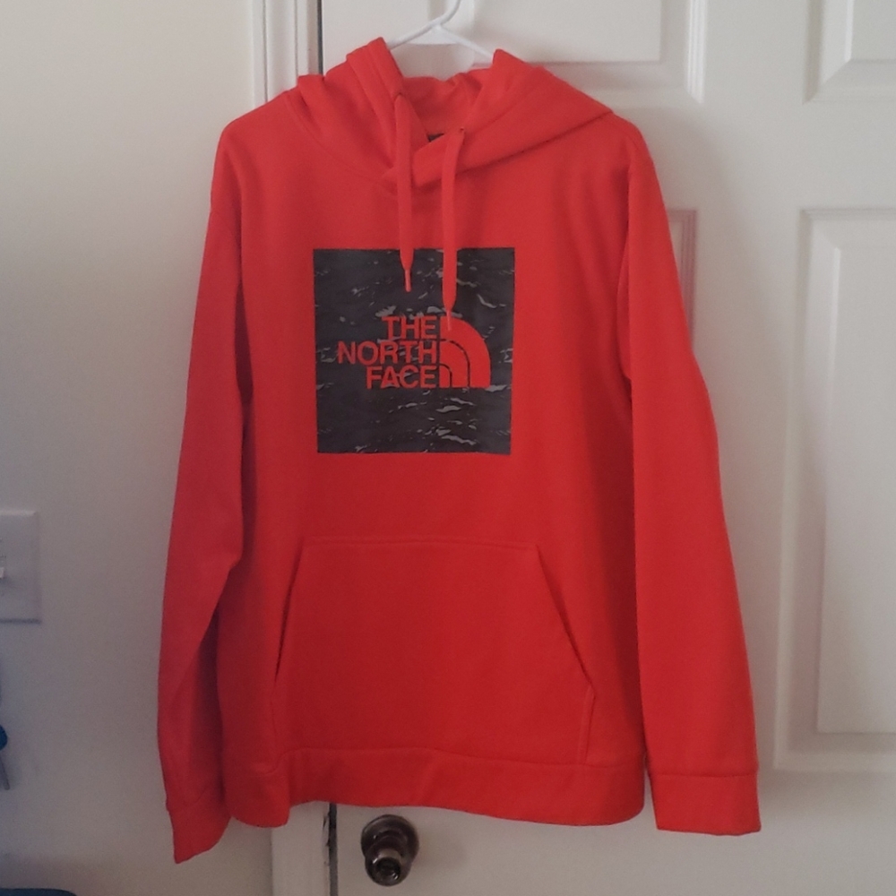 North face pull over